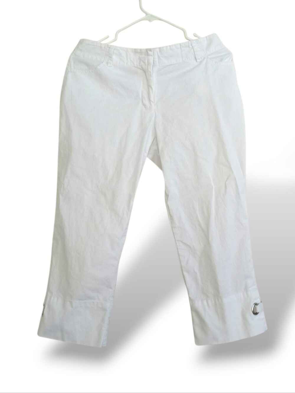 Ruby Rd. White Cropped Ankle Pants with D-Ring Detail Petite Beach Pants Resort